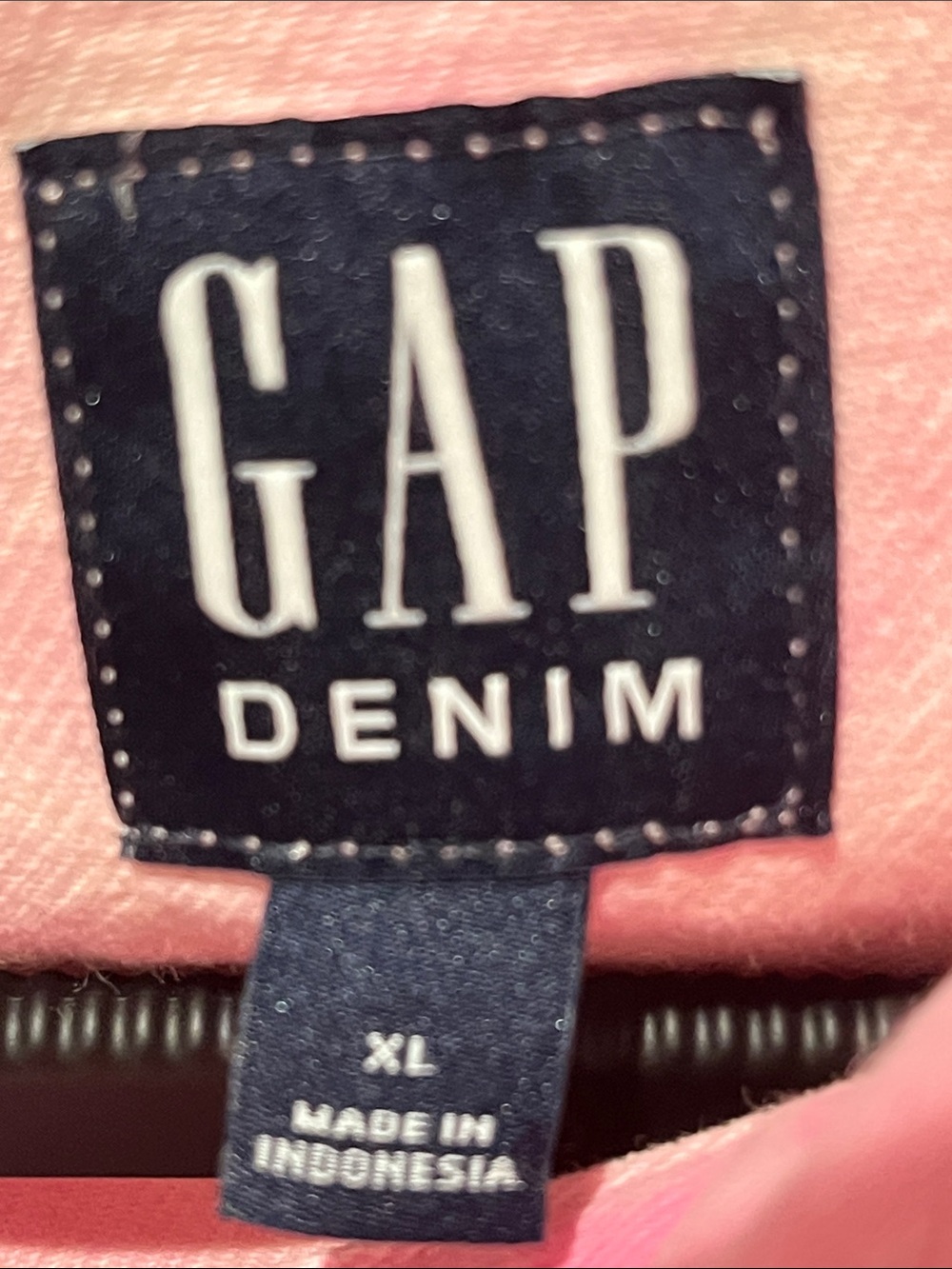 New With Tags GAP Denim Jacket Woman Size Xl . - Picture 3 of 13